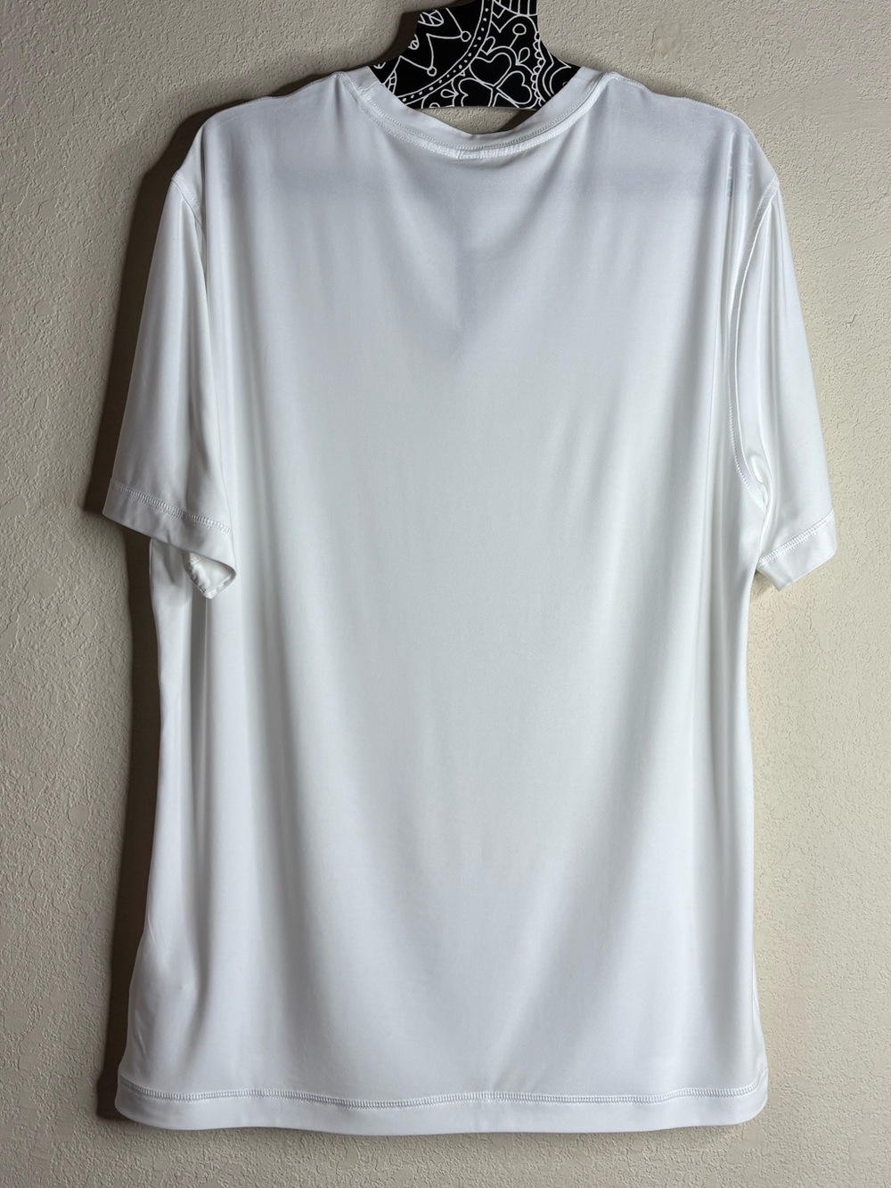 Vuori Short Sleeve Strato Graphic Tee white size large - Picture 3 of 5